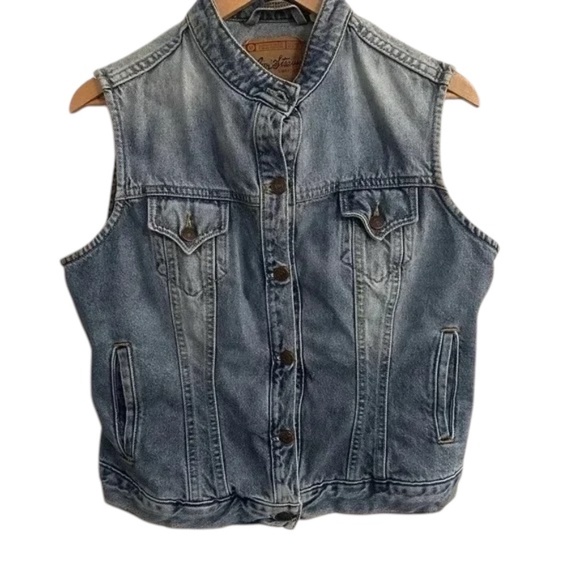 Levi's Jackets & Blazers - Levi's Blue Denim Vest